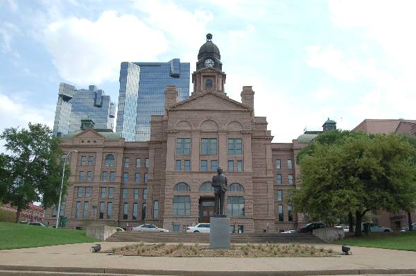 Tarrant County Courthouse (3/25/2007)