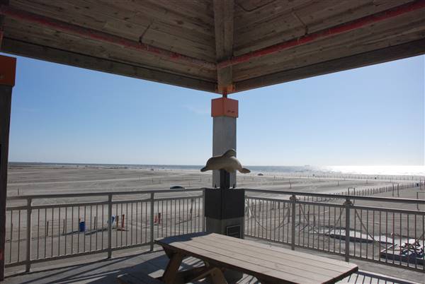 East End Beach Pavillion (2/16/2016)