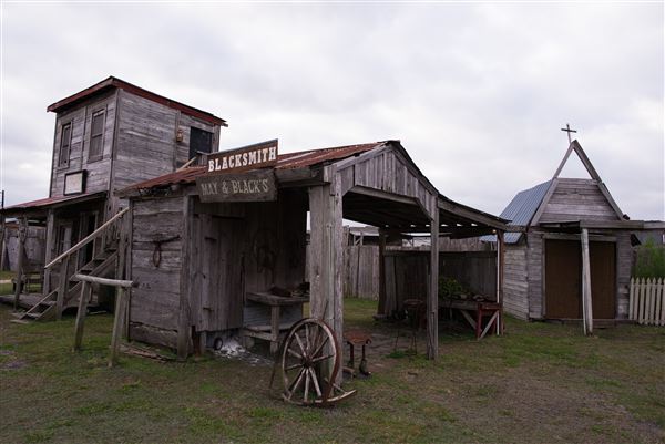 J. Lorraine Ghost Town (12/19/2017)