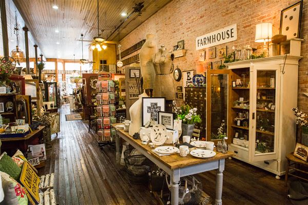 Sugar Moon Antiques (3/16/2018)