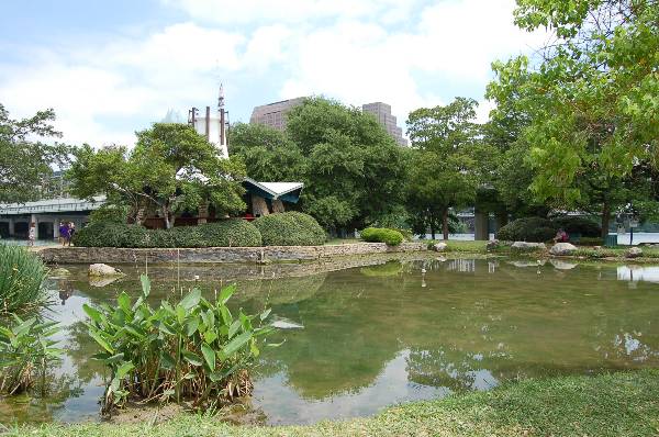 Auditorium Shores (4/21/2008)