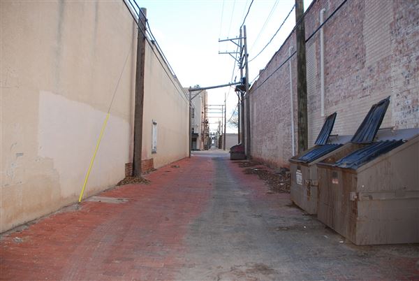 Alley at 13th & Broadway (2/16/2017)
