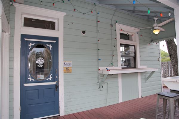Tin Top Burgers & Beer (8/30/2019 - Credits: Tim Severson)