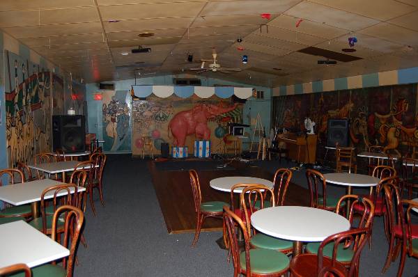 Carousel Lounge (8/20/2008)