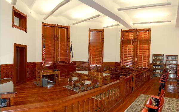 DeWitt County Courthouse (10/3/2008)