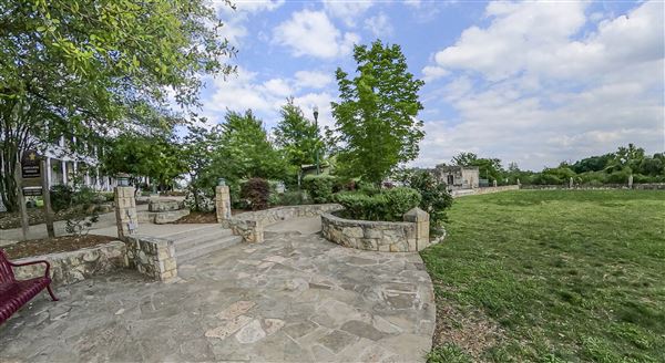 Cibolo Trail (6/30/2021 - Credits: City of Boerne / E. Castle Photography)