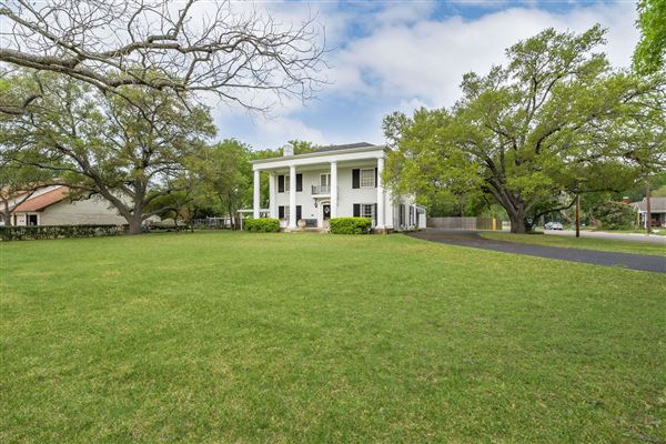 Gambrell House (4/23/2022 - Credits: PhotosbyFel)