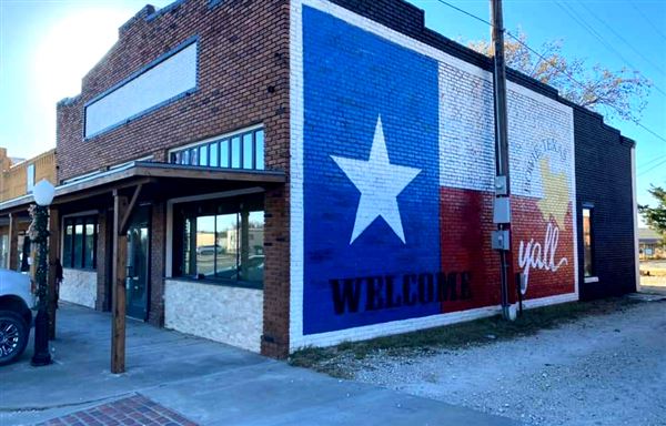 Kimber Creek (Texas Building) (5/4/2022 - Credits: Cindy Roller/Brad Sherman)