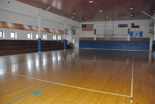 Former Lampasas Junior High (12/15/2009)