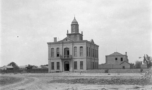 Old Hidalgo County Courthouse (5/3/2023 - Credits: carlo barrios)