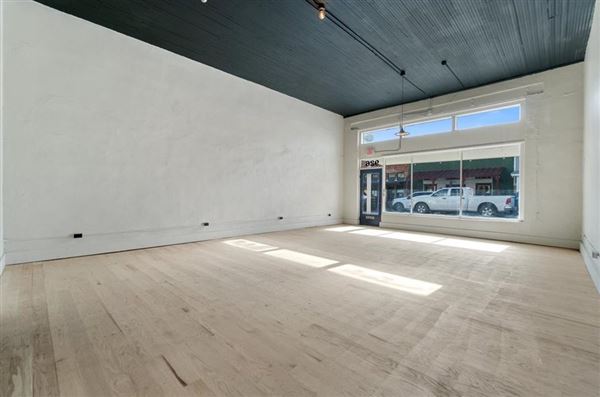 926 Main Street (5/14/2023)