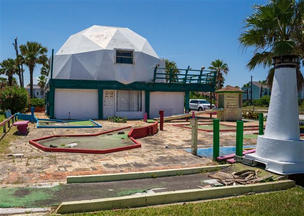 Abandoned Mini Golf Course (6/2/2023 - Credits: South Padre Island Convention and Visitor Bureau)