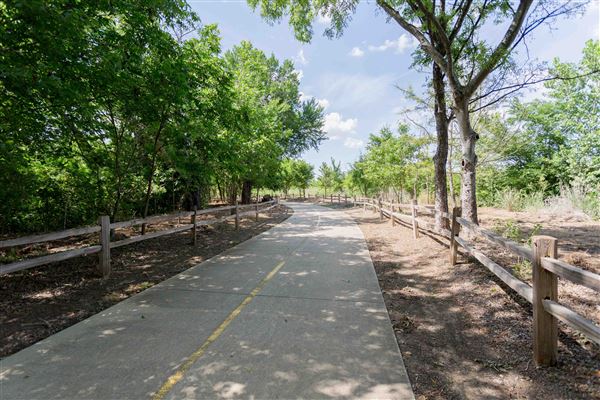 Dr. Robert Cluck Linear Park (5/1/2023 - Credits: Owner)