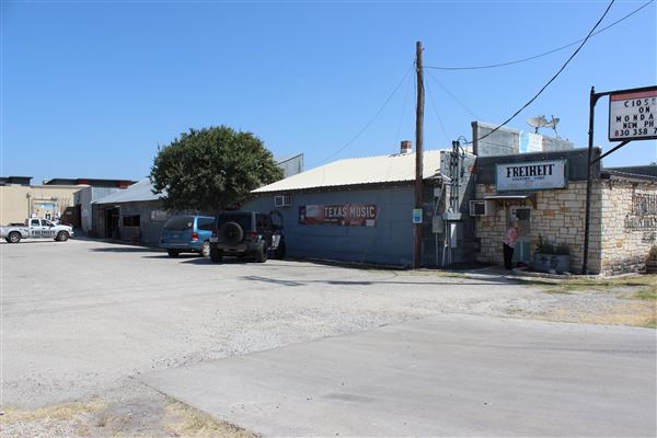 Freiheit Country Store (7/25/2023 - Credits: submitted by: Cody Reimer)