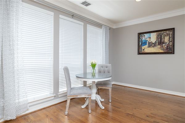Evergreen Townhome (9/1/2023 - Credits: Red One Management)