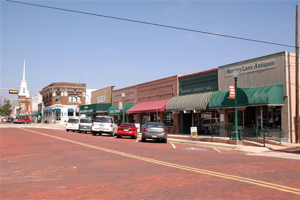 Mineola (2/11/2009 - Credits: FFTX)
