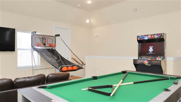 Roots of Royalty Studio / House (7/5/2024 - Credits: submitted by: Pauline Clement)