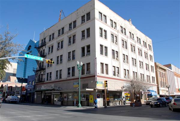 El Paso Downtown - San Antonio Avenue (2/25/2011)