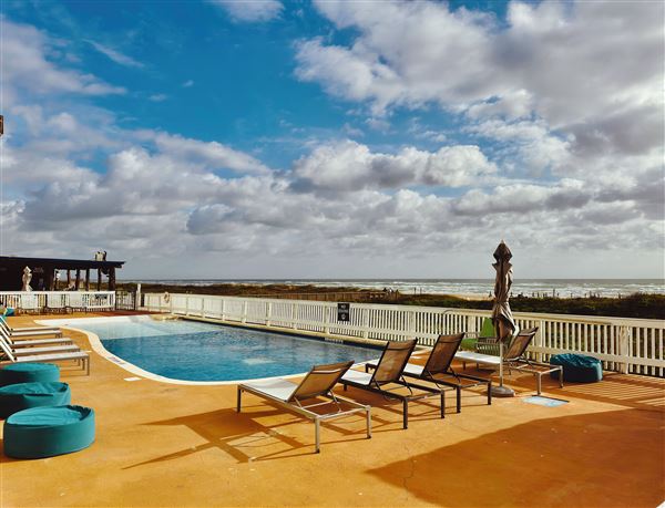 Holiday Inn Resort, South Padre Island (8/7/2024 - Credits: Frank X. Salinas)