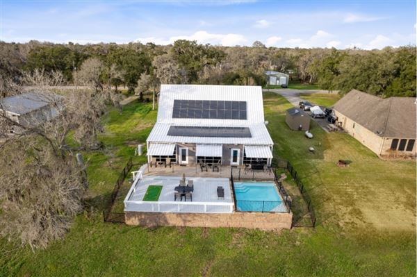 San Bernard River House (8/10/2024 - Credits: 4765 CR 747A)