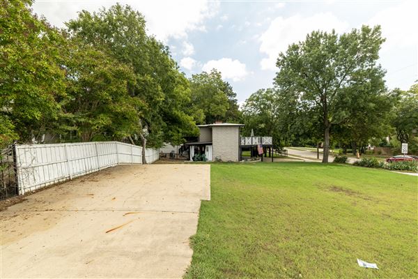 Historic Downtown McKinney 1895 Carriage House (9/1/2024 - Credits: Red One Management)