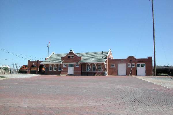 Plainview Train Depot (5/5/2004)