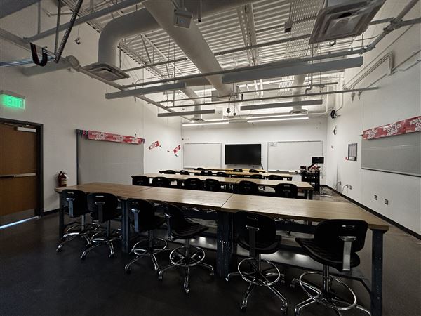 Dallas College - Cedar Valley Campus - HVAC and Automotive Building (10/6/2025 - Credits: Alex Payne)