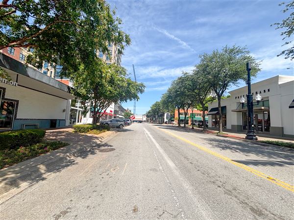 Knox Street (10/3/2025 - Credits: Austin Flores)
