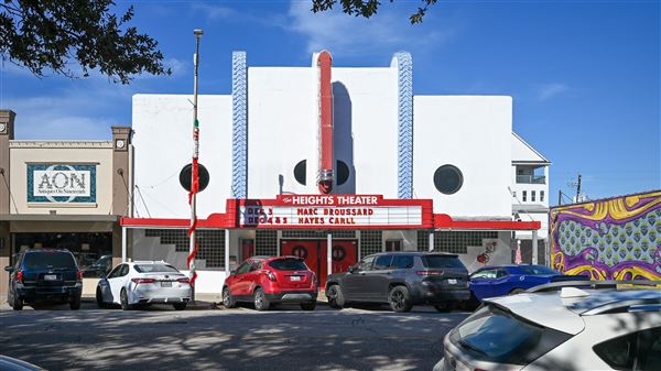 The Heights - 19th Street Retail District (12/2/2025 - Credits: Houston Film Commission)