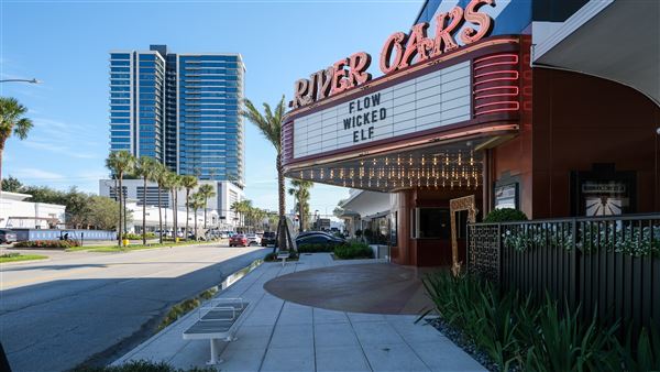 River Oaks Theatre (12/16/2024 - Credits: Houston Film Commission)