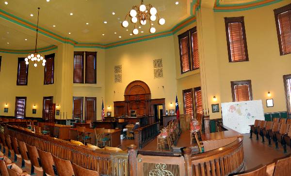 Ellis County Courthouse (11/18/2005)