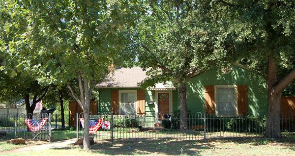 Arlington Heights Neighborhood (8/18/2012)