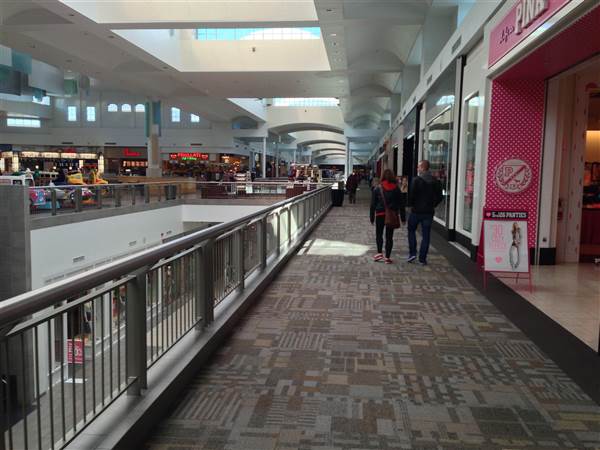 Lakeline Mall (1/31/2013)