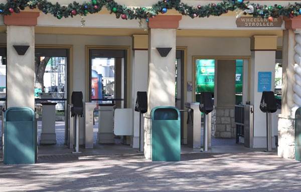 Six Flags Over Texas: Arlington (11/11/2013)
