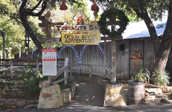 Six Flags Over Texas: Arlington (11/11/2013)