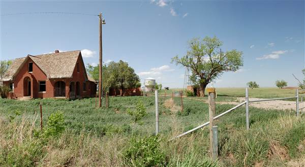 Abandoned House on US 277 at Hwy 2835 (4/29/2014)