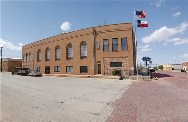 Seymour City Hall (4/29/2014)