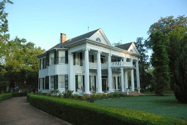 House at 1003 North Link Street (4/20/2007)