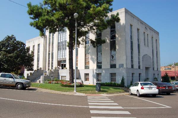 Houston County Courthouse (2/28/2007)