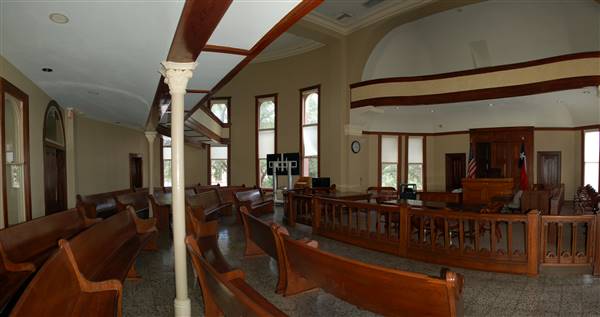 Gonzales County Courthouse (12/8/2016)