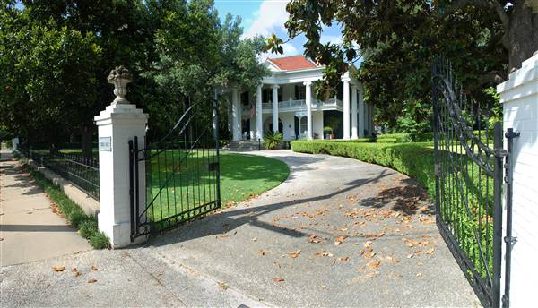 Belle Oaks Inn Bed & Breakfast (12/12/2016)