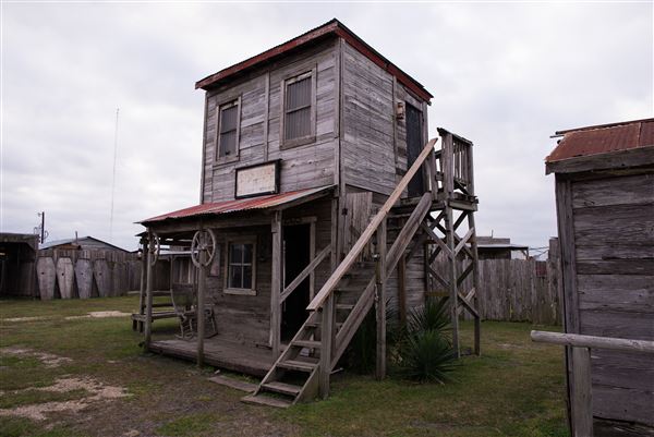 J. Lorraine Ghost Town (12/19/2017)