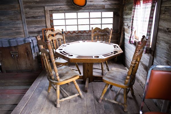 J. Lorraine Ghost Town (12/19/2017)