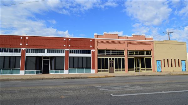 Chadbourne Street Retail District (4/22/2018 - Credits: Diann Bayes)