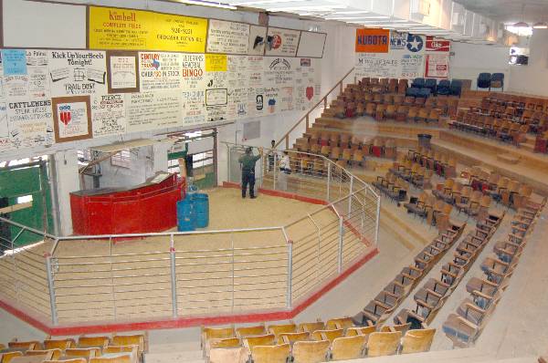 Stockyards Station - Auction House (7/15/2008)