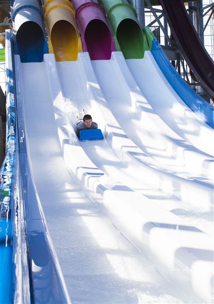 Epic Waters Indoor Waterpark (4/8/2022 - Credits: submitted by: Kelly Eddlemon)