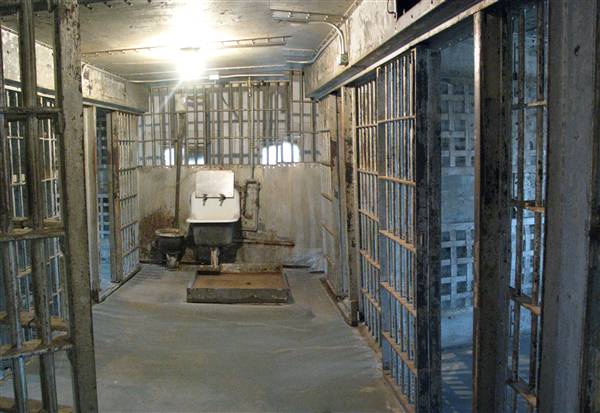 Old Eastland County Jail and Museum (2/1/2010)