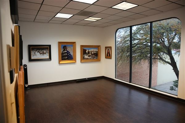 Broadway Contemporary Fine Art Gallery (11/21/2022 - Credits: John Espinoza)
