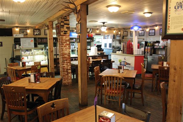 Freiheit Country Store (7/25/2023 - Credits: submitted by: Cody Reimer)