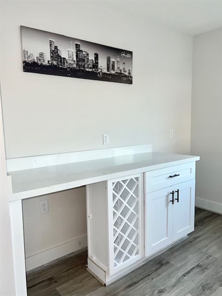 Modern Comtemporary East Downtown Houston Townhome (11/3/2023 - Credits: Duplex Dynasty LLC)